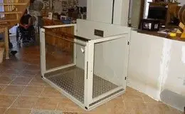 Réalisation d'une plateforme ecolift Installation d'une plateforme élévatrice ecolift chez un Particulier