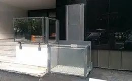 Réalisation d'une plateforme ecolift en extérieur Installation d'une plateforme élévatrice ecolift dans un immeuble d'habitation