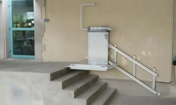 Plateforme Monte Escalier Droit Securacces